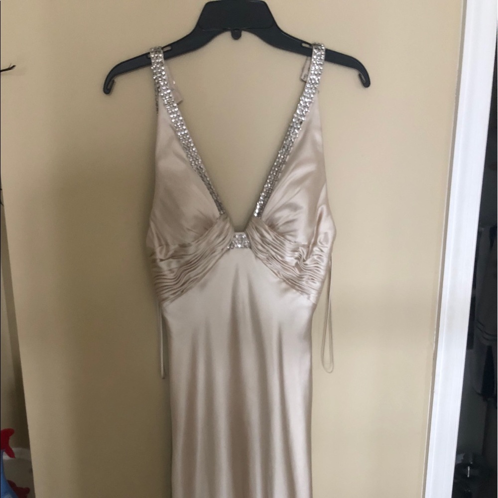 Beautiful prom dress with silver detailing